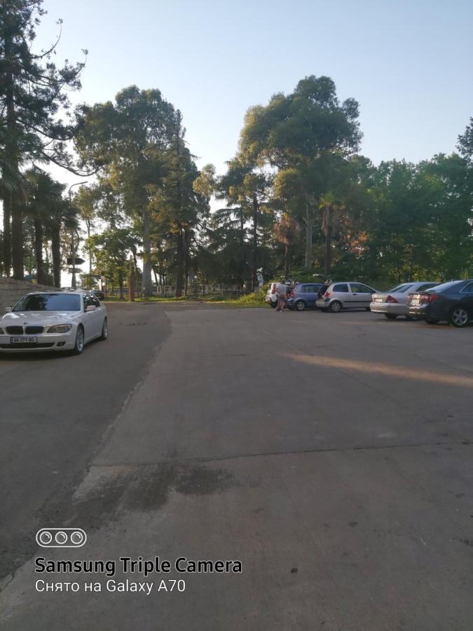 Квартира У Моря С Двумя Балконами Batoemi Buitenkant foto